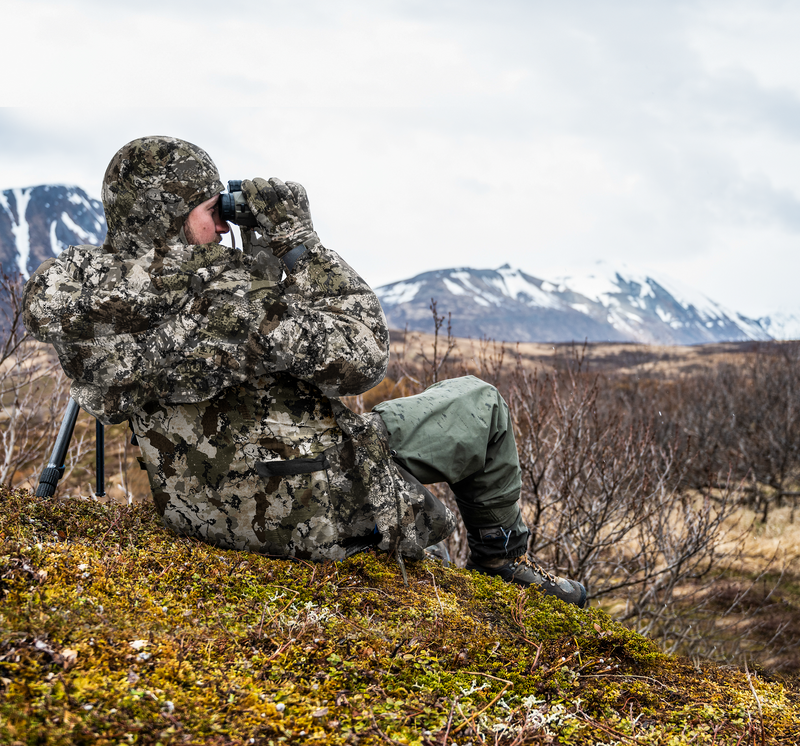 Load image into Gallery viewer, Crazy Creek King’s Camo XK7 HEX 2.0 Original Chair, ultralight and weatherproof camouflaged chair.
