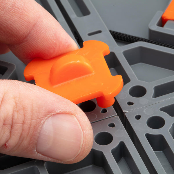 Keystone placement on the bottom of the pack table