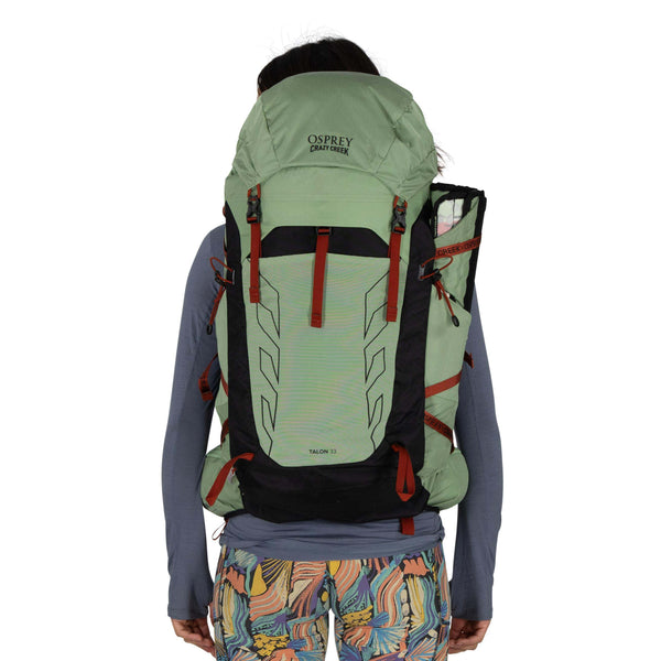 Crazy Creek Hex 2.0™ x Osprey Talon™ 33
